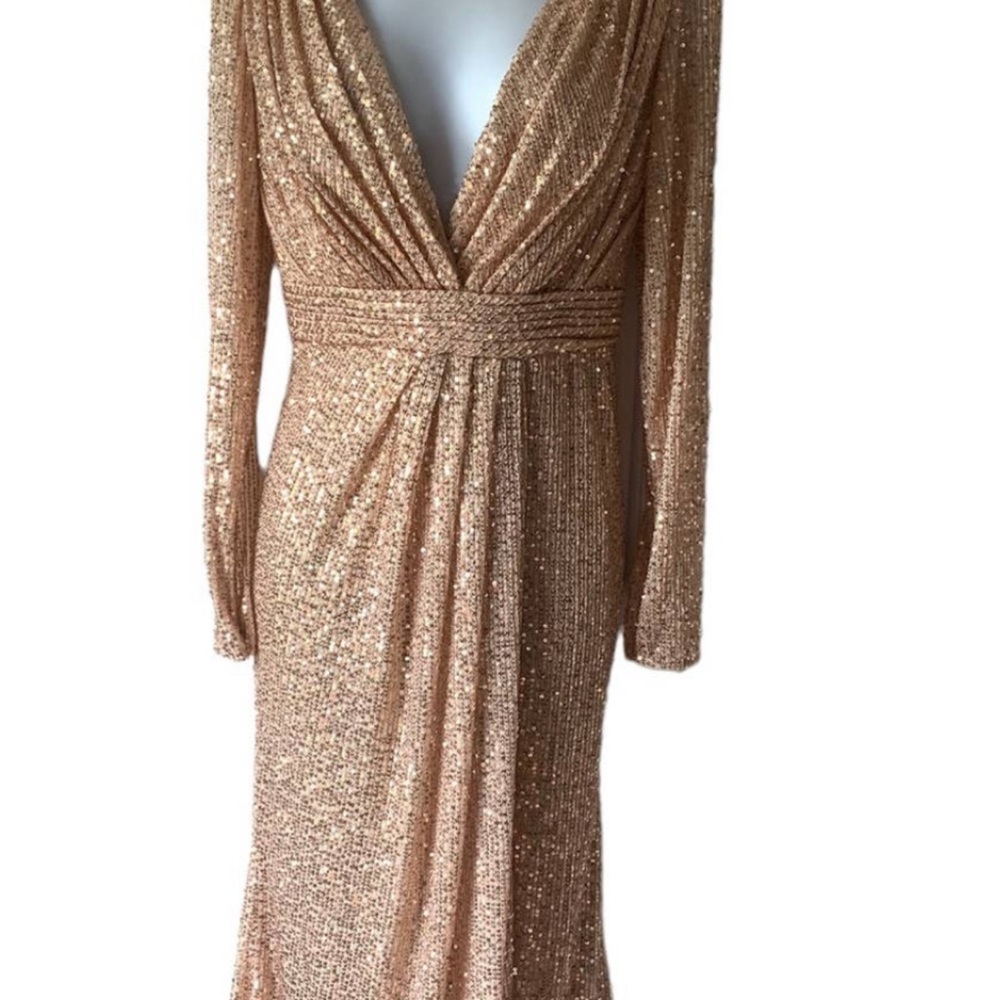 Mac Duggal short sequined dress